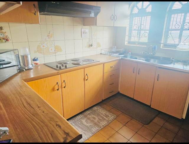 3 BEDROOM HOUSE TO LET IN SHALLCROSS